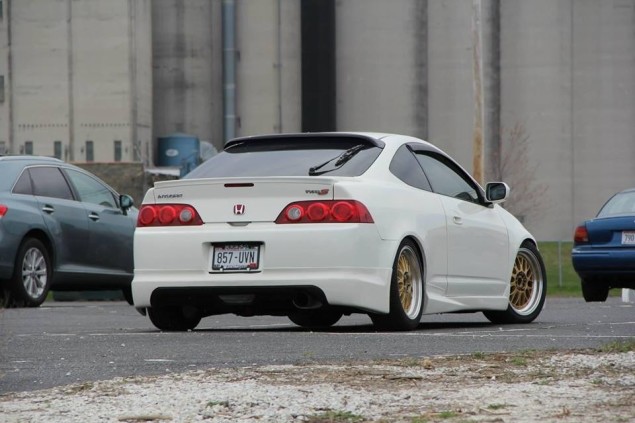 At Michigan Lake and decide to take a picture ;D 