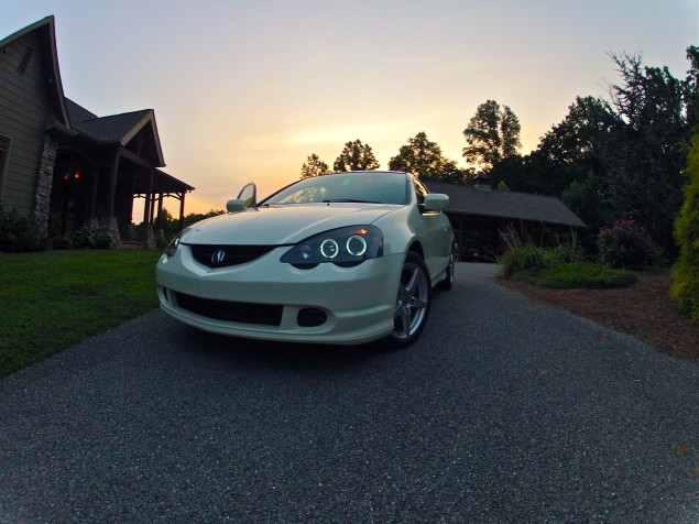 White Type-s Halo 