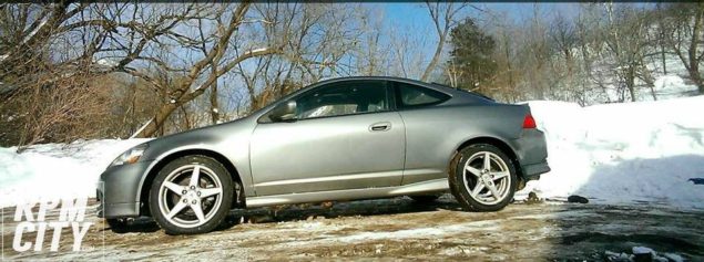 Cody Jakowski's RSX Type-S all the way from the north woods of Duluth Mn. After ample amounts of snowfall, she finally got a nice bath. 