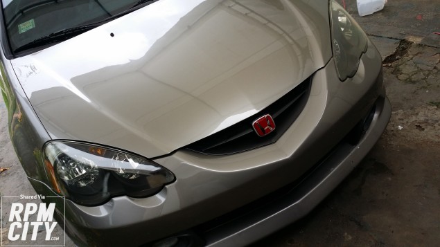 Buffing my dc5 headlights ;-) 