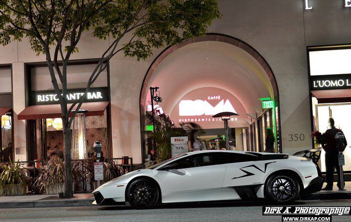 White Lamborghini Sits Nicely On The Street