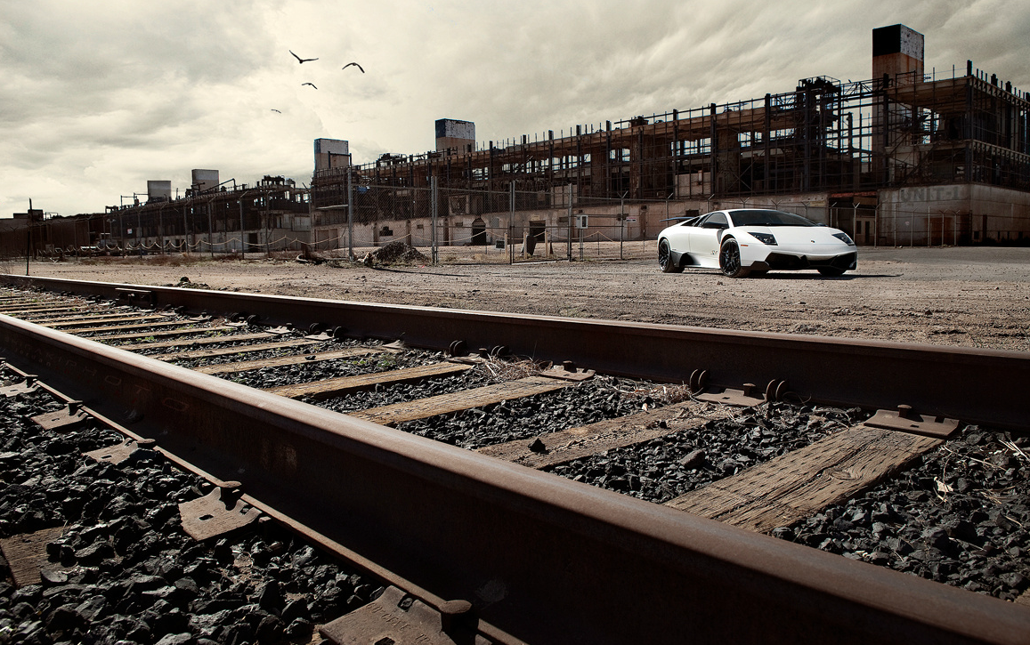 Beautiful Picture Taken Of Lamborghini By Railroad tracks!