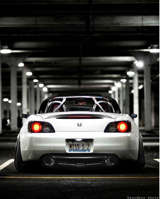 Honda S2000 In WHITE – OHHH THE STANCEE!