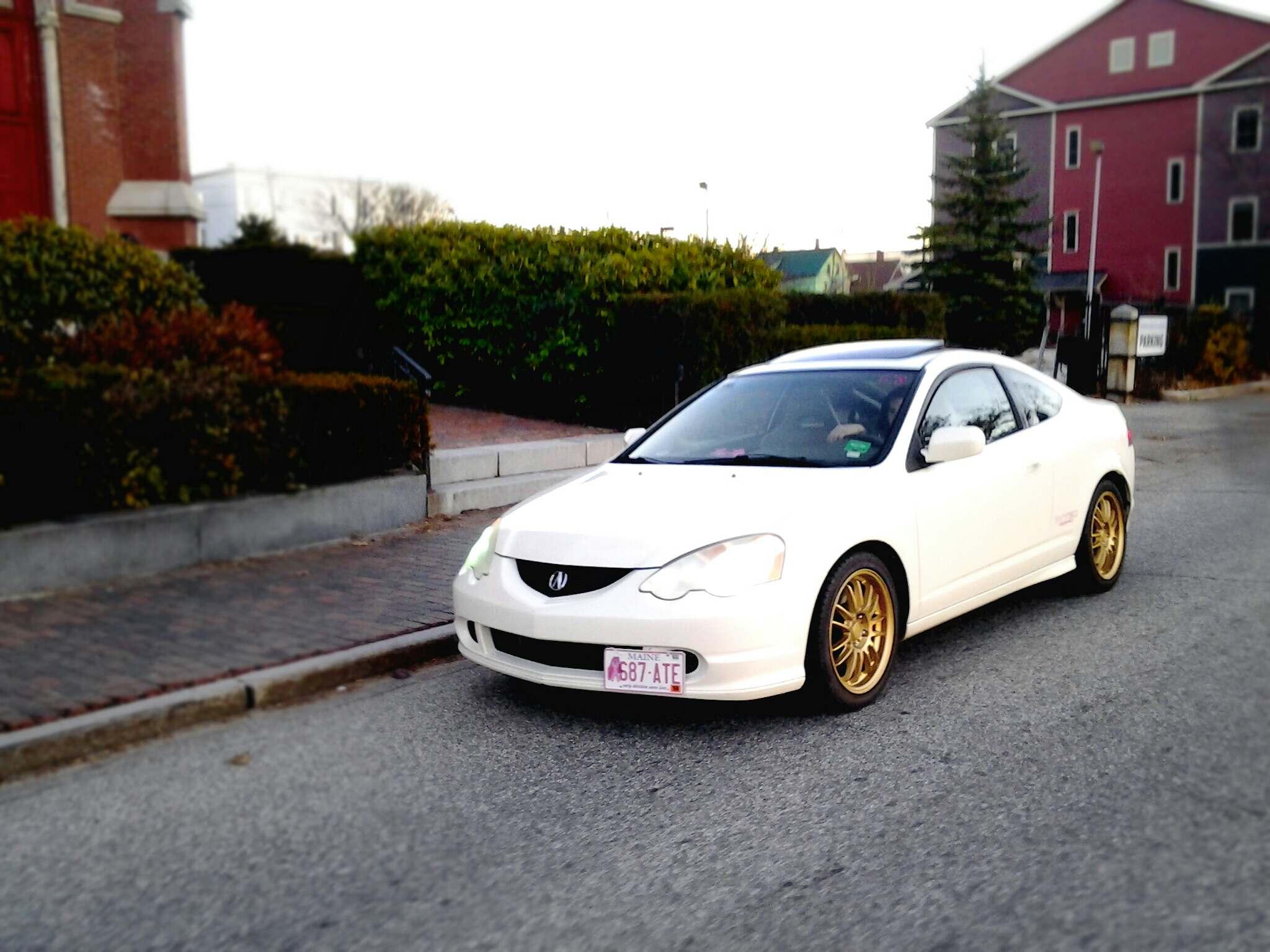 love the page! figured id post a some pics of my DC5 with her new shoes! Ryan,	ME